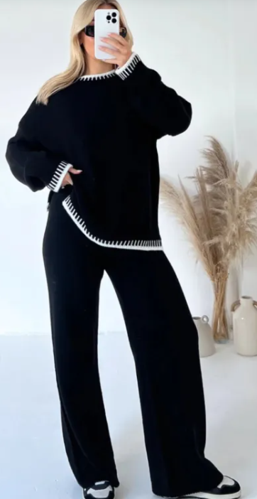 Elegant Autumn-Winter Women's Suit
